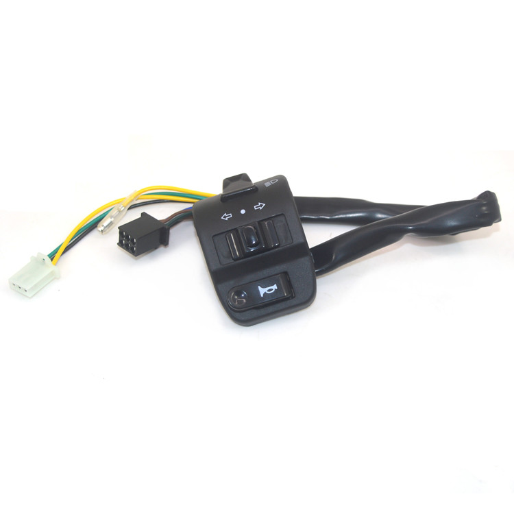 适用雅马哈踏板摩托车zy125丽鹰100迅鹰大灯转向喇叭起动开关总成左右