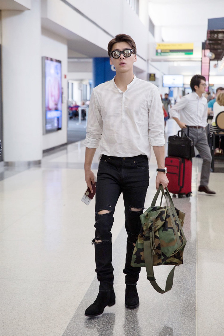 una apchi 香港潮牌2021春秋冬新款男短款靴子英伦风复古切尔西靴纯色