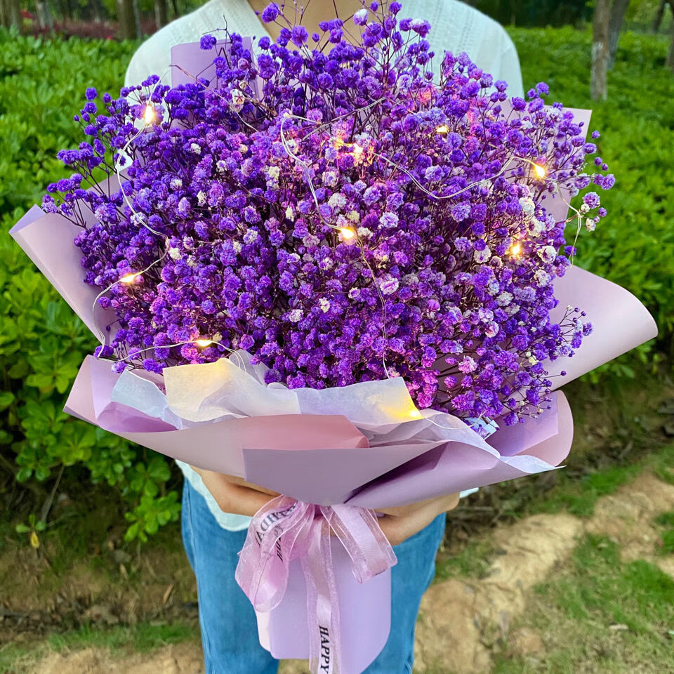 轻奢云南鲜花满天星干花束创意礼品装真花松女生朋友生日礼物永生花