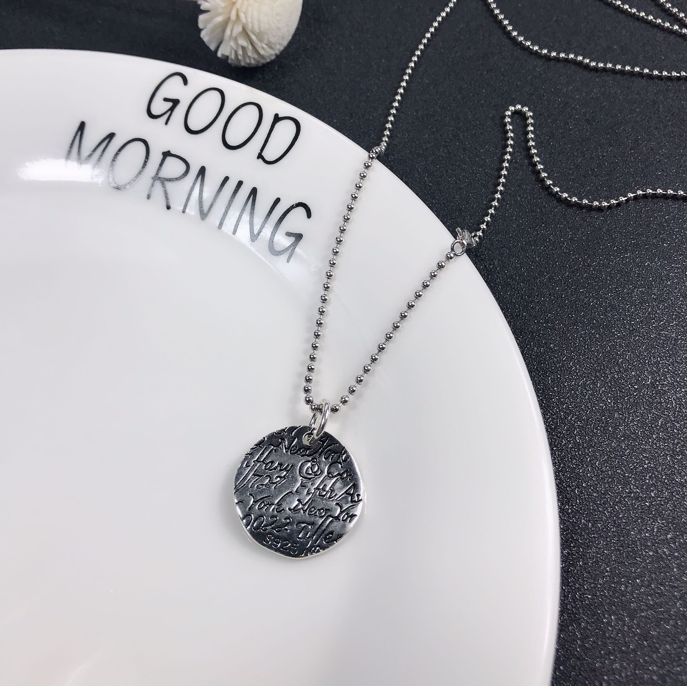 斯涟s925项链女复古做旧毛衣链时尚韩版泰银个性项链特色字母圆牌圆牌