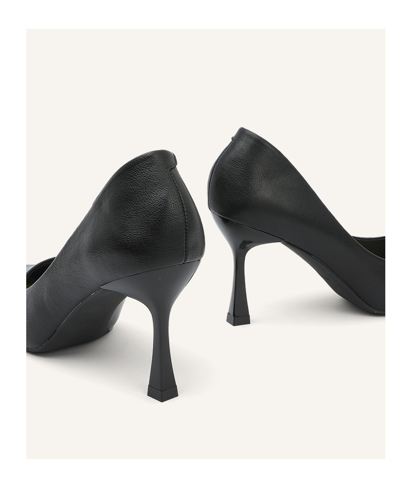 索兰2022秋新款气质高跟鞋尖头酒杯跟黑色时尚通勤单鞋女22ct3128