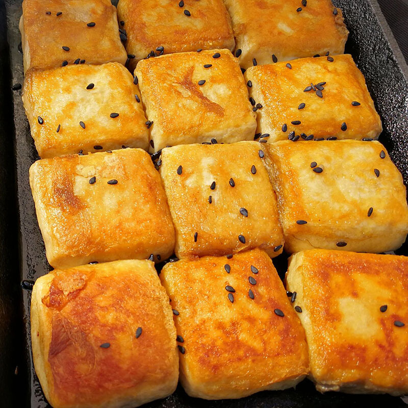 毛豆腐徽州特产臭霉呈坎宏村安徽黄山舌尖上的中国 油煎的16枚*3袋