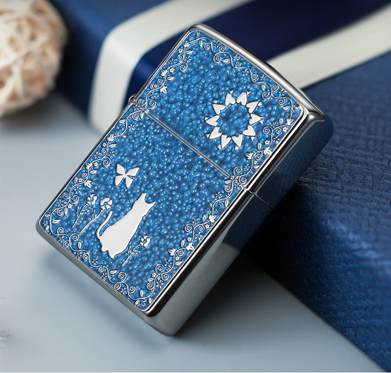 美国原装zippo芝宝打火机正品煤油防风火机双面徽章月下猫思男士礼品