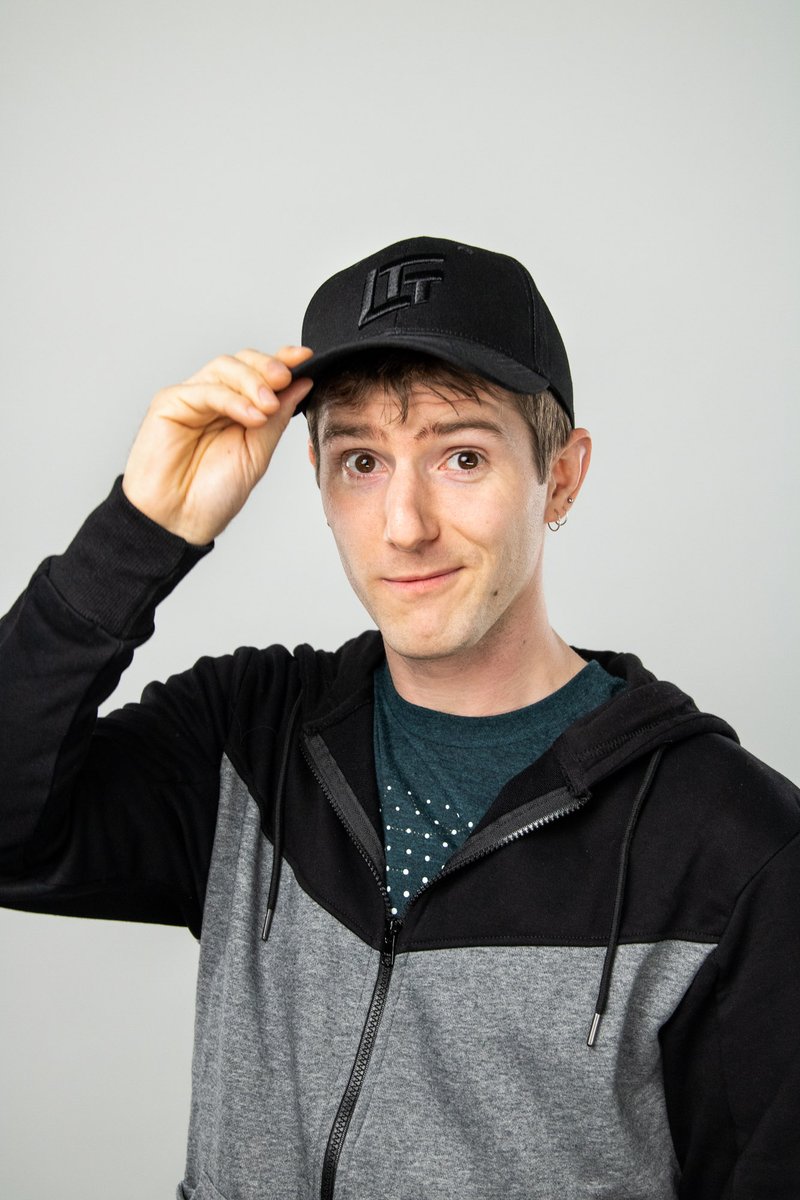 预定ltt周边老莱数码博主帽子创意弯檐帽棒球帽鸭舌帽纯净黑均码