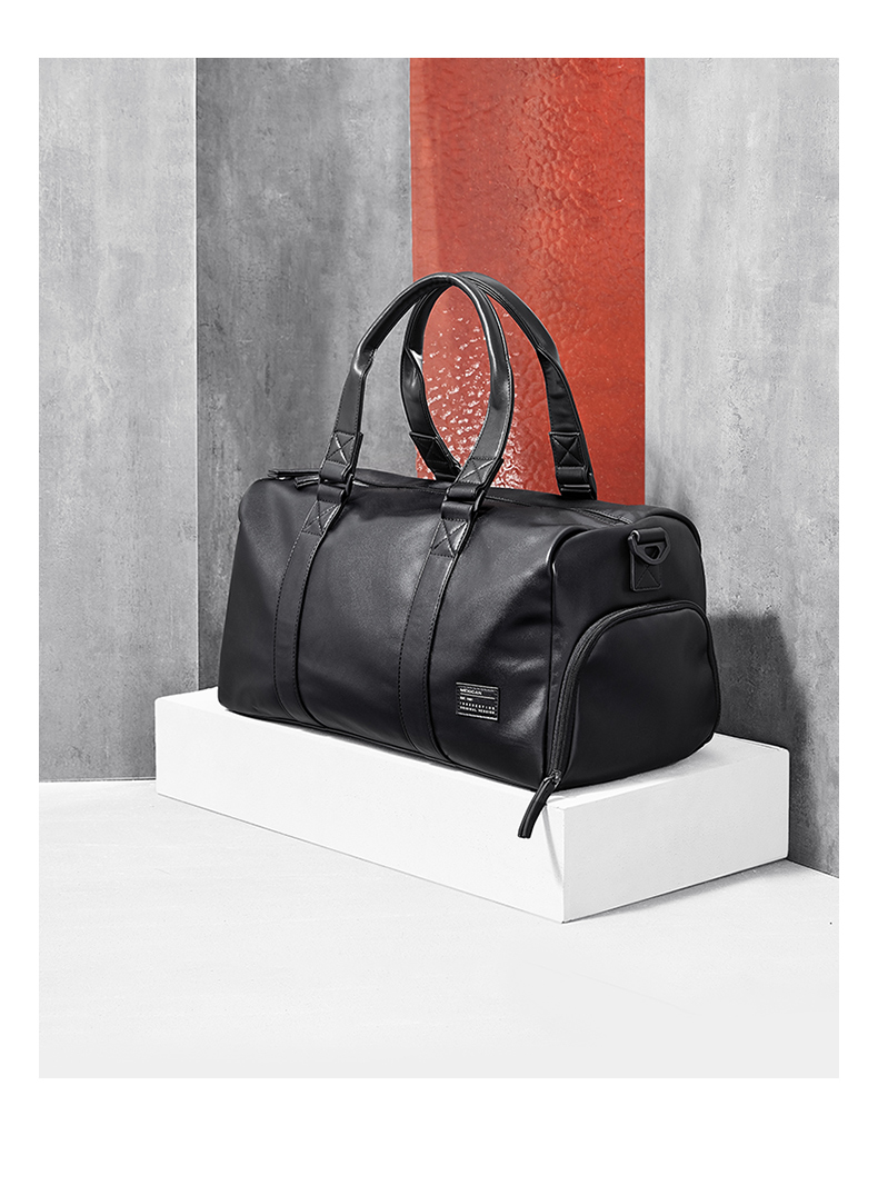 520礼物送男朋友稻草人旅行包大容量商务男士健身包干湿分离游泳行李