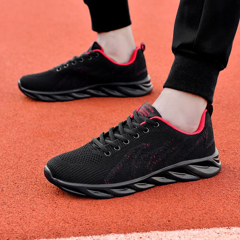 丹(中国)官方专卖秋季华强男鞋网鞋透气跑步鞋黑色