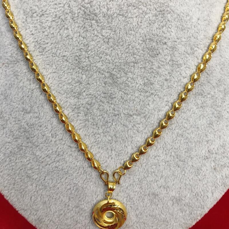 约20克品牌: 黎丝莱顿 商品名称:黄金项链女款足金999时尚心形瓜子链