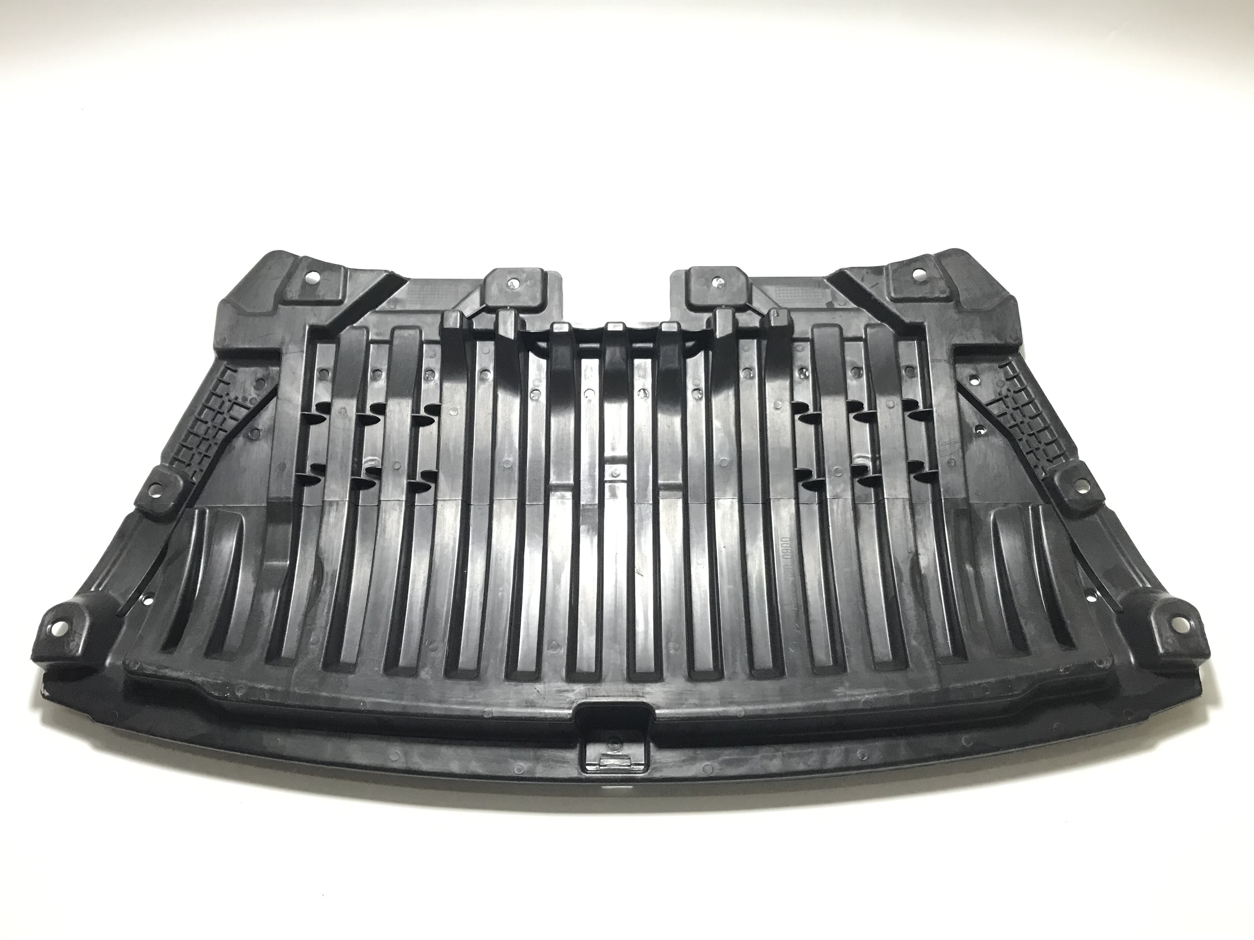 正炫 奔驰e200前杠e260下护板e300水箱e320挡泥板e350l底盘w213 前