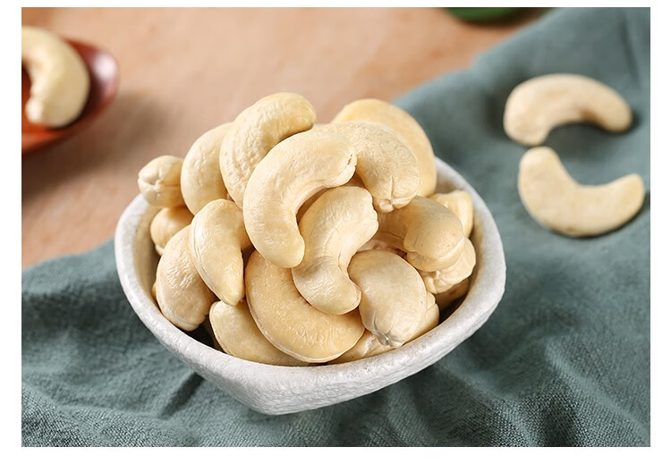 5折新货原味大腰果仁500g越南生腰果干坚果熟炭烧零食盐焗罐装年货散