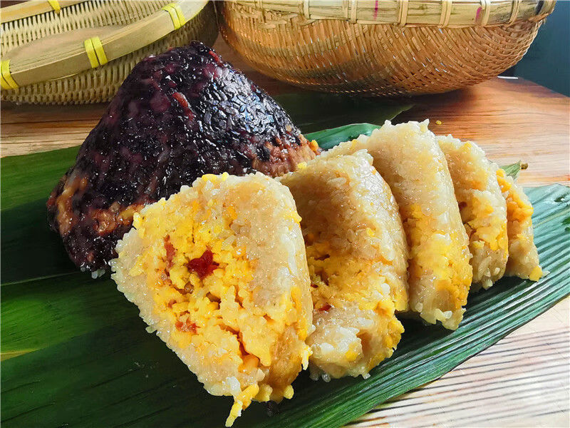 广西枕头粽桂林大鲜肉粽子绿豆蛋黄板栗紫糯端午手工咸粽农家粽 500克