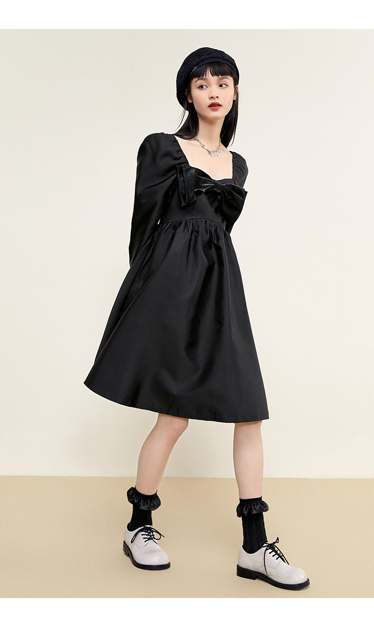 太平鸟女装泡泡袖法式黑色连衣裙2021秋季新款蝴蝶结提花长裙气质黑色