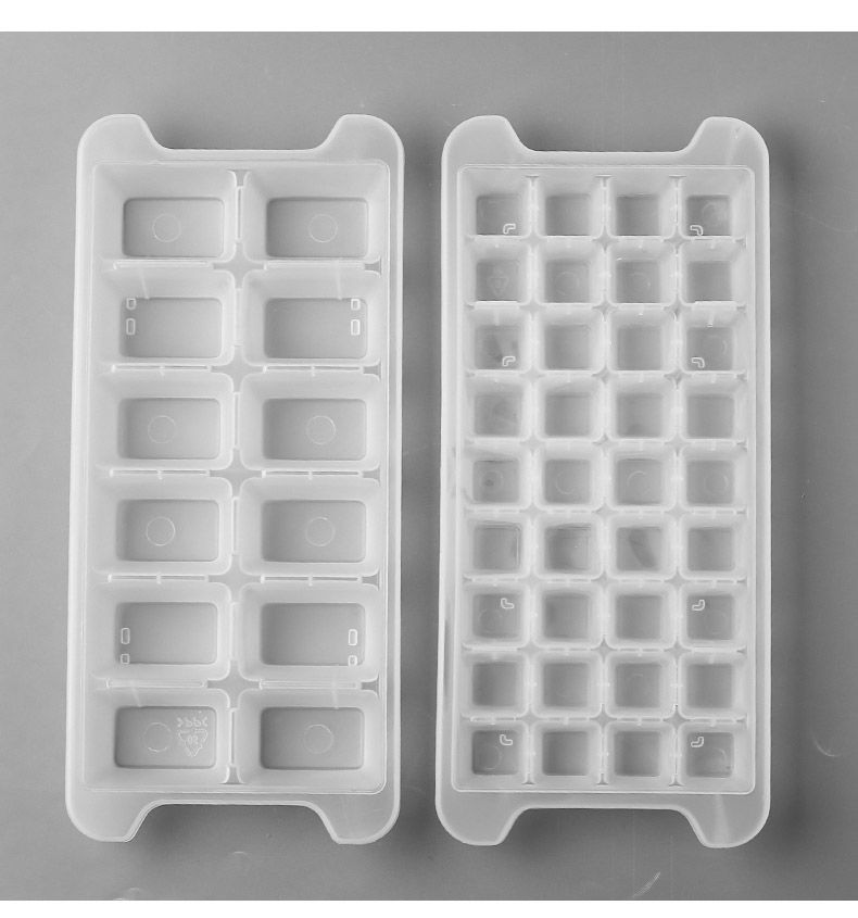 冻冰块模具冰格速冻器小号调酒带盖家用网红神器冰箱自制制冰盒大36格