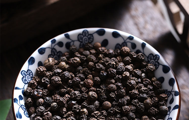 内廷上用正宗海南黑胡椒粒特级精选黑胡椒现磨纯胡椒粉家用煲汤烧烤
