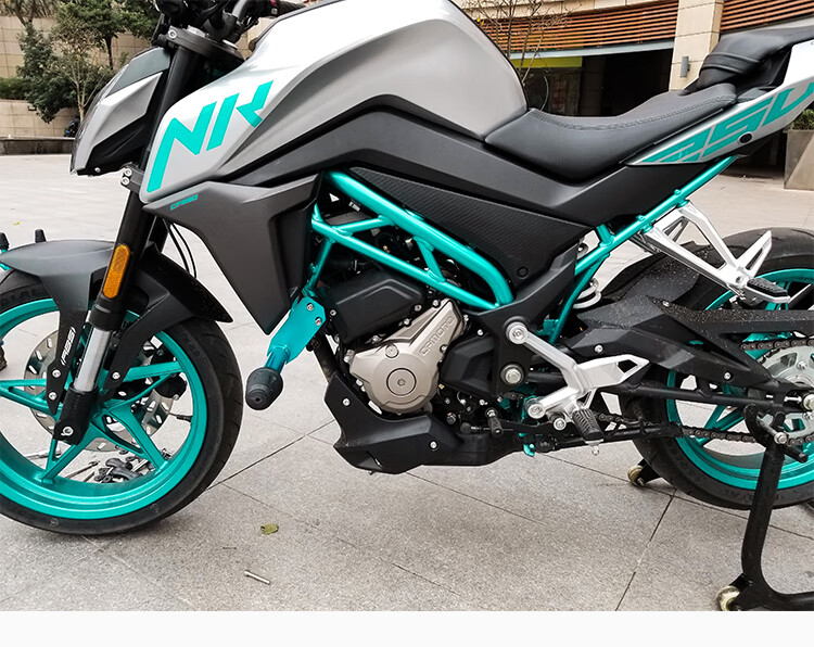 春风400gt护杠春风系列摩托车护杠防摔胶头狒狒250sr150nk650保护杠