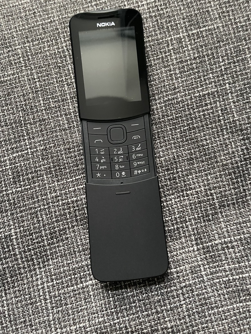 nokia/诺基亚 8110 4g三网通4g香蕉下滑盖手机学生手机中老年人手机