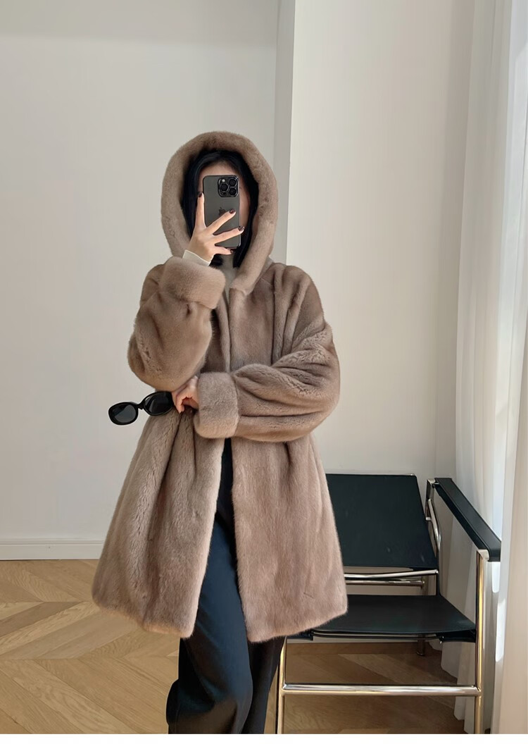 2022新款鹅绒貂皮大衣女整貂连帽水貂皮草外套中长款冬定制款 米黄