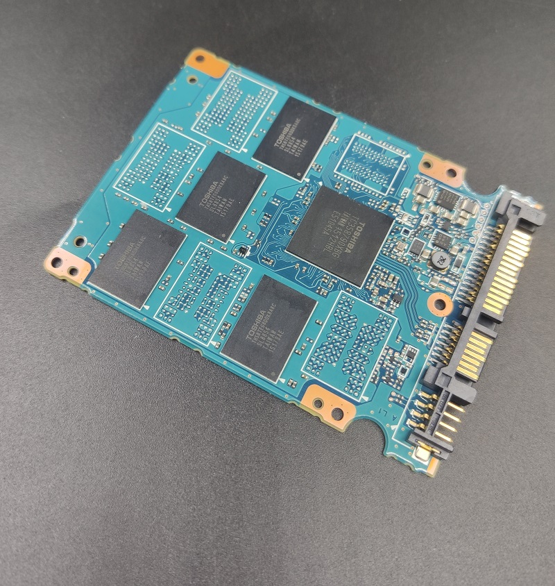 toshiba东芝128gq300pro256g480gmlc颗粒固态硬盘hg6x1绿色