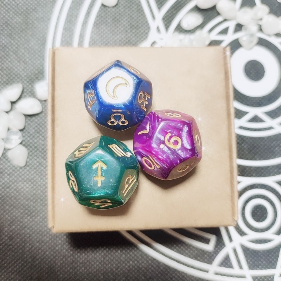 实物12面占星骰子筛子星座色子桌游玩具配收纳袋消磁石双色星空款骰子