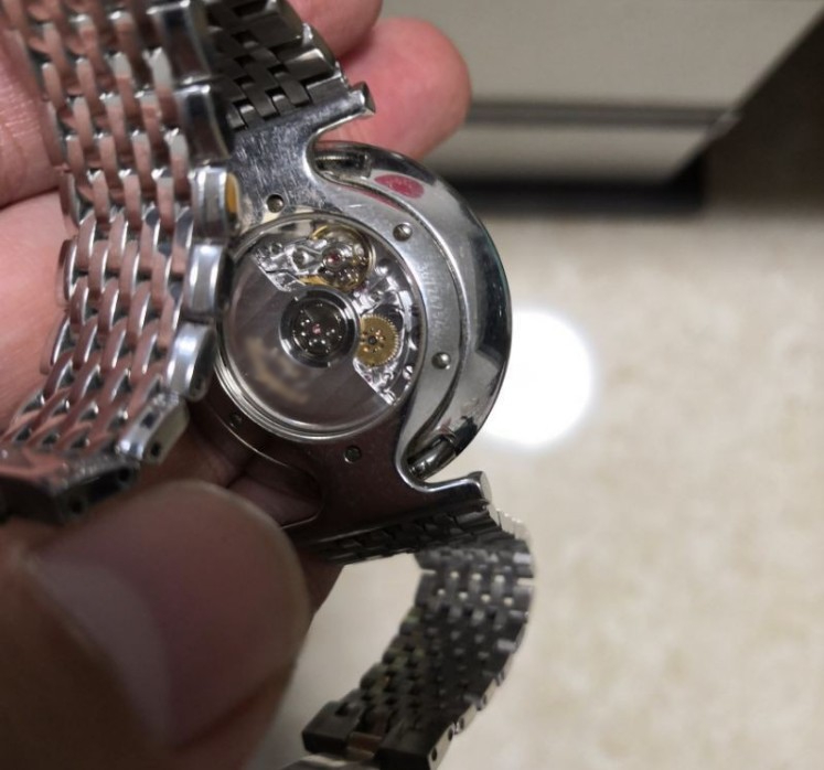 适配浪琴l4嘉兰表后盖螺丝配件全钢后盖石英小螺丝手表维修 石英表拍