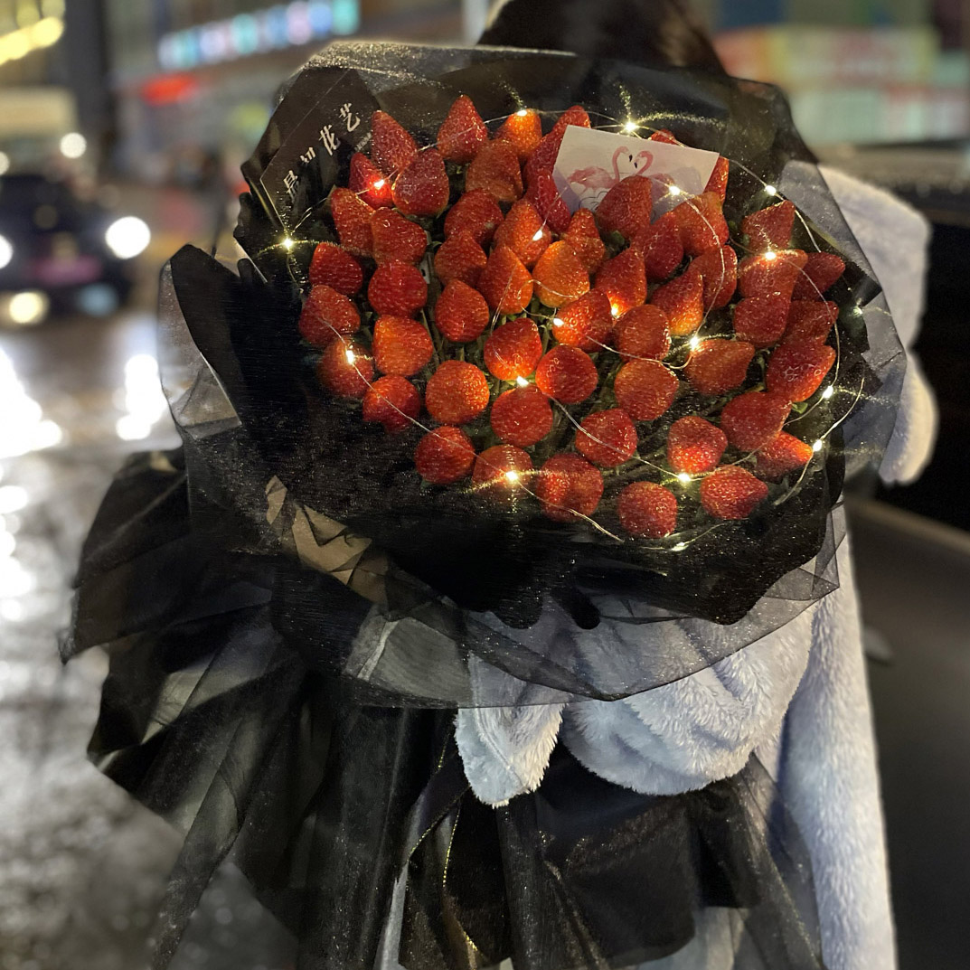 浪漫季節網紅草莓車釐子水果花束送女友愛人閨蜜朋友生日禮物鮮花速遞