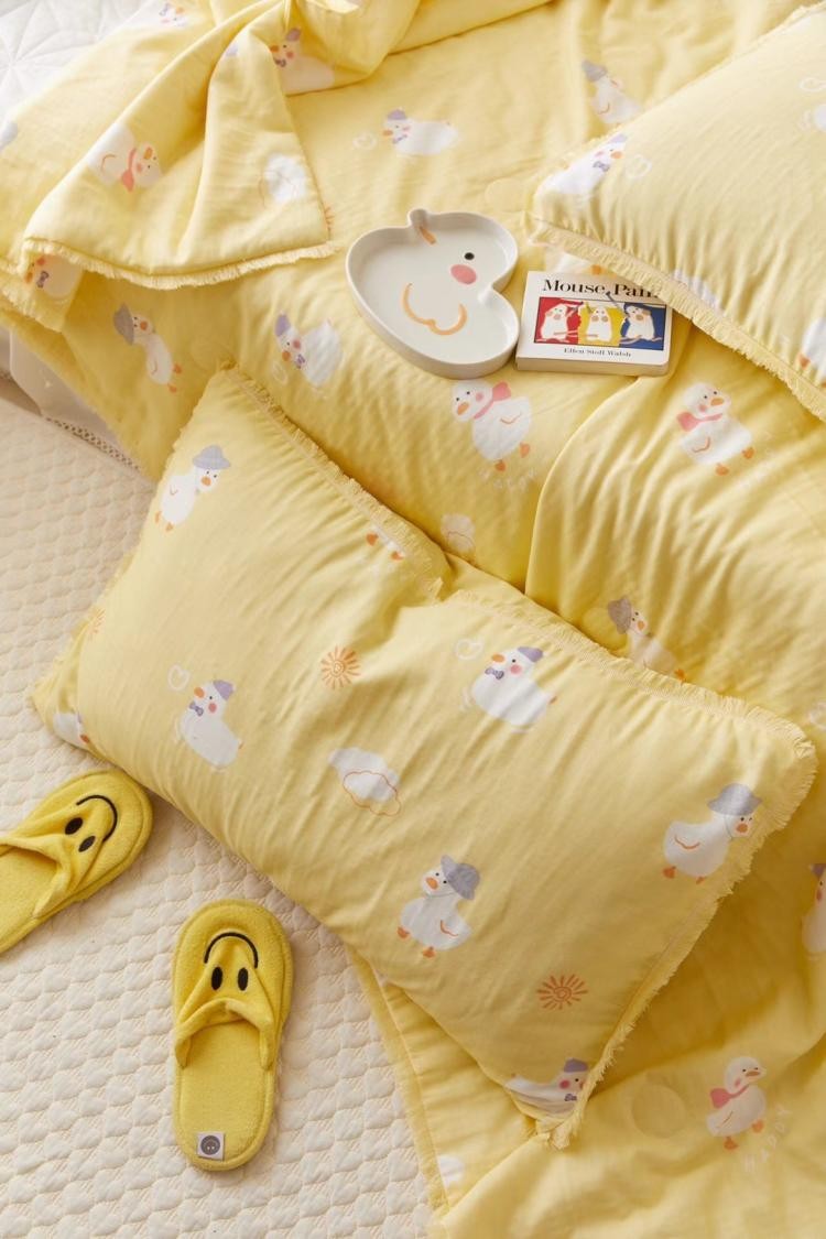 优品【富山草莓】卡通双层纱布夏凉被可爱小鸭子夏被单双人空调薄被子