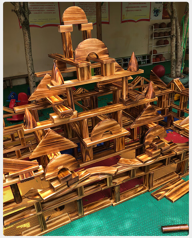 迪士尼disney幼儿园超大型户外碳化大积木原木炭烧儿童建构区材料搭建