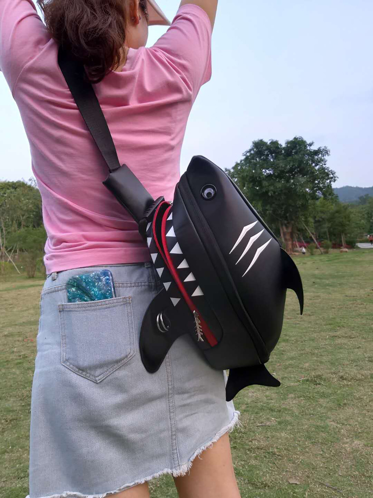 动物款鲨鱼包背包摩托车包磁铁油箱包头盔包防水后座包机车尾包黑色