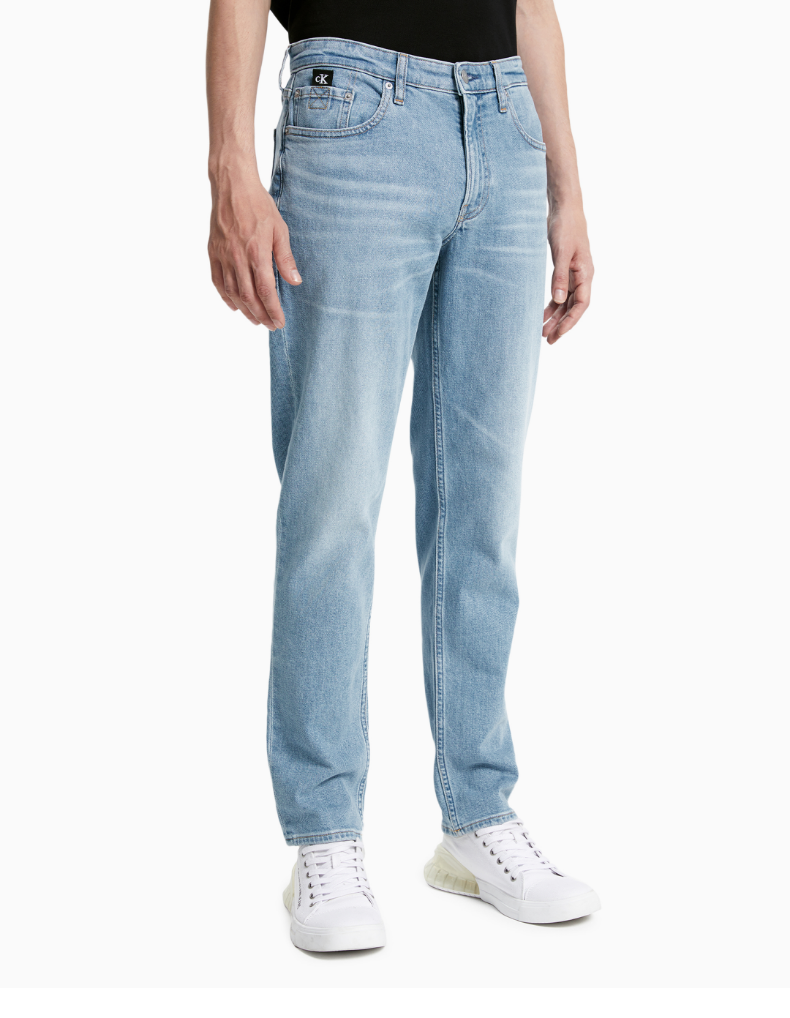 ck jeans 2021春夏新款男装时尚克拉图浅蓝合体楔形版牛仔长裤j317965