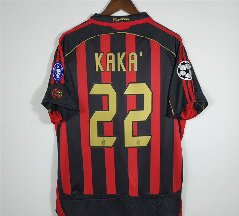06-07ac米兰主场长袖22号卡卡9号因扎吉马尔蒂尼内斯塔皮尔洛球衣 3号