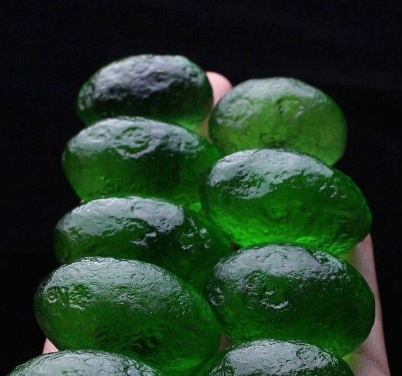 顶盈 天然捷克绿陨石吊坠 把玩件 宇宙陨星原石挂件 男女愈疗消郁 19