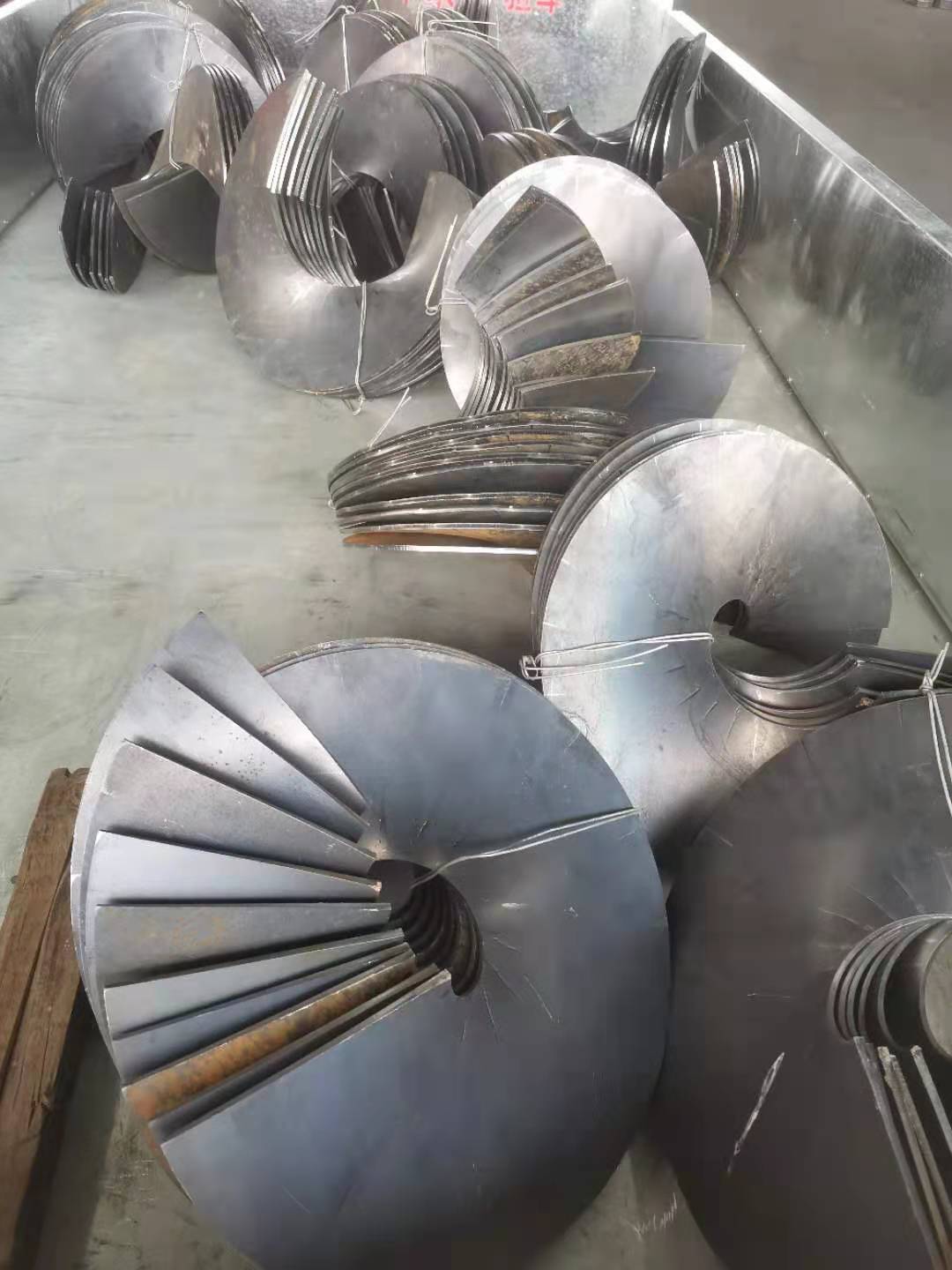 螺旋叶片绞龙叶片304不锈钢螺旋叶片单片输送机螺旋绞龙叶片耐磨 30*