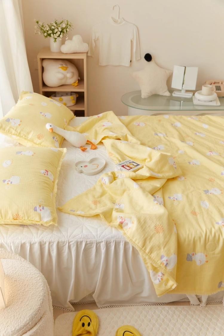 优品【富山草莓】卡通双层纱布夏凉被可爱小鸭子夏被单双人空调薄被子