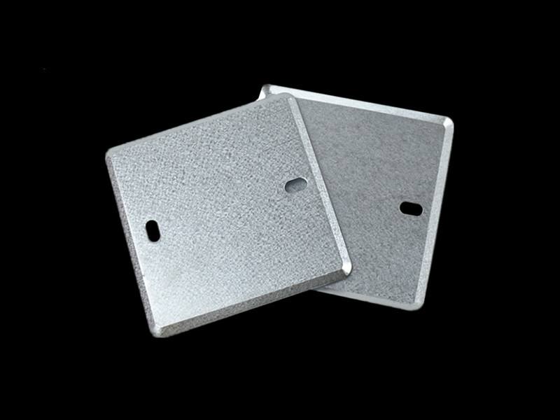 86型铁盒盖板镀锌接线盒盖板暗装金属接线盒盖板方盖板无孔方盖板95个