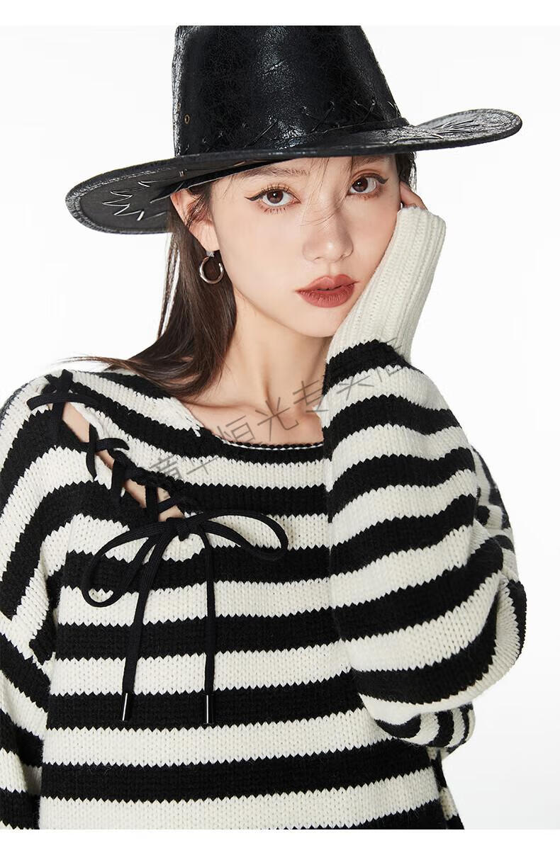 viapittiviapitti加厚黑白条纹毛衣女秋冬肩部绑带修身型复古日系慵懒