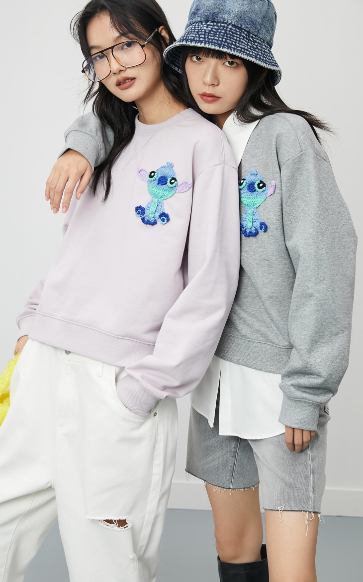 only2021冬季新款迪士尼史迪奇联名款宽松长袖卫衣女12139s078c98艾瑞