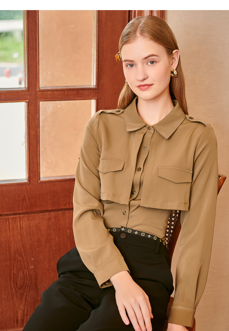 lagogo拉谷谷2021年秋季新款方领单排扣肩袢装饰衬衫女设计感小众kccc