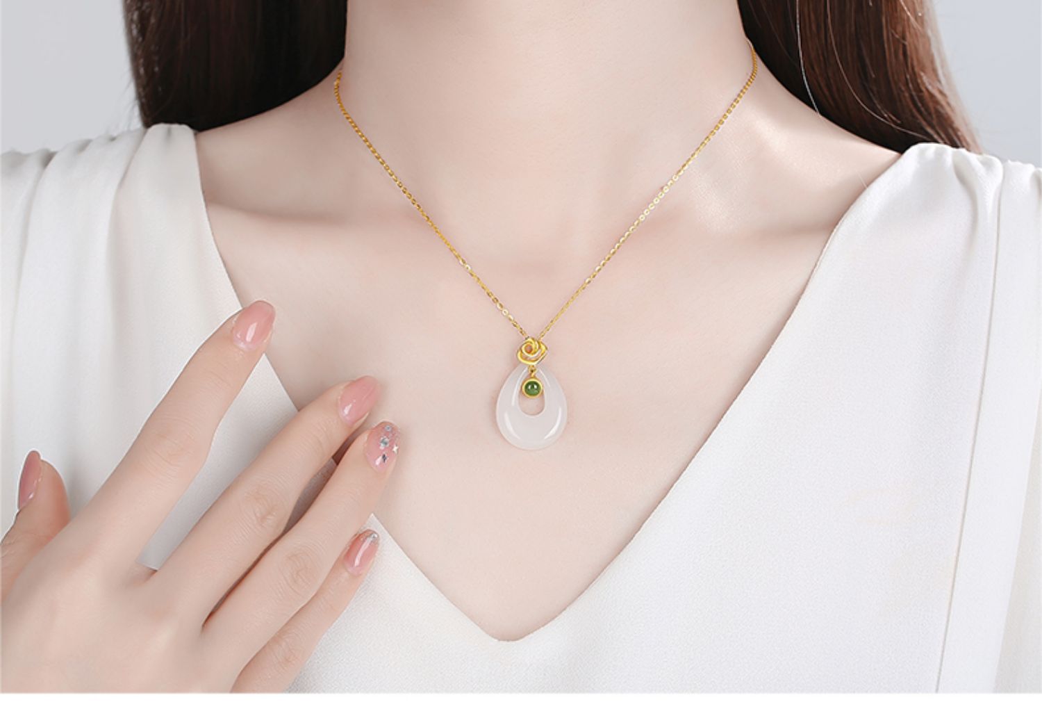 老凤凰黄金吊坠项链和田玉金镶玉水滴白玉足金花扣项坠时尚金首饰足金
