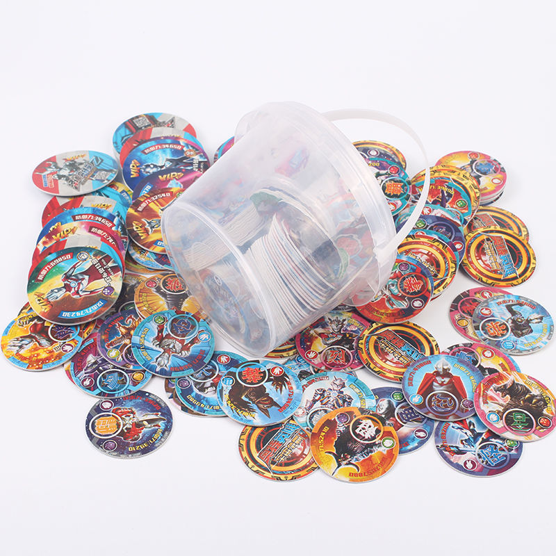 林中鸟奥特曼桶装圆卡塑料圆形卡片加厚防水卡片赛罗欧布儿童游戏卡牌