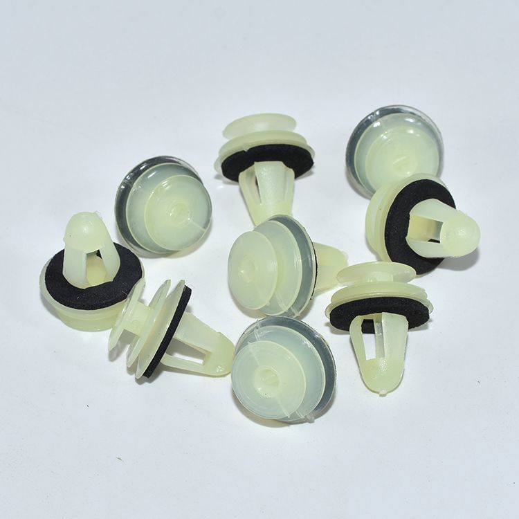 汽车门板卡扣空心尼龙通用减震实心加强卡扣内饰板装饰车门卡子尼龙