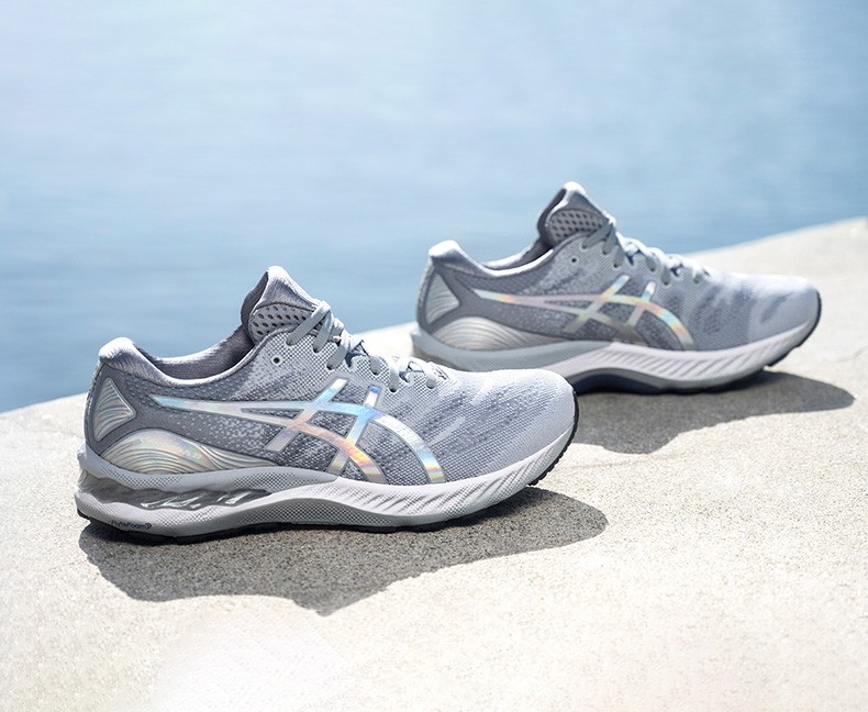 asics亚瑟士gelnimbus23platinum铂金款轻质缓震女士跑步鞋舒适透气