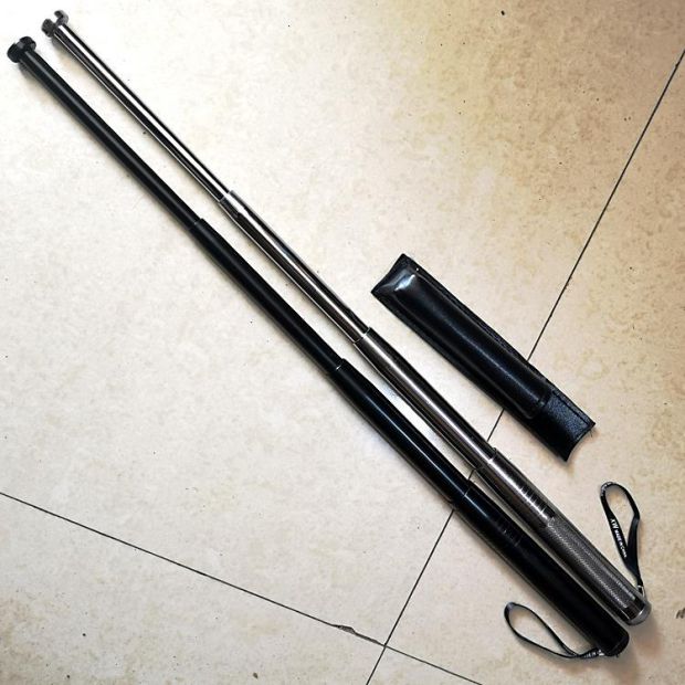 佧森滋防身大四节伸缩棍铁长棍4节棍防卫棍车载帅棍户外防身棍 普通胶