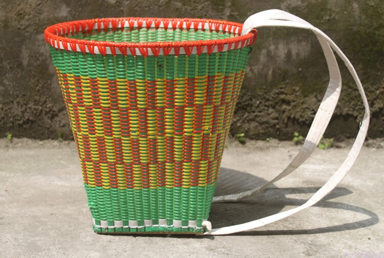 背兜买菜背篓竹编手工大号成人用农用塑料彩色舞蹈道具背筐背篼 红色