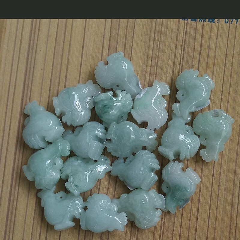 淘玉 翡翠鸡吊坠 生肖鸡项坠 立体圆雕小玉鸡项链挂件玉石 duj 小鸡