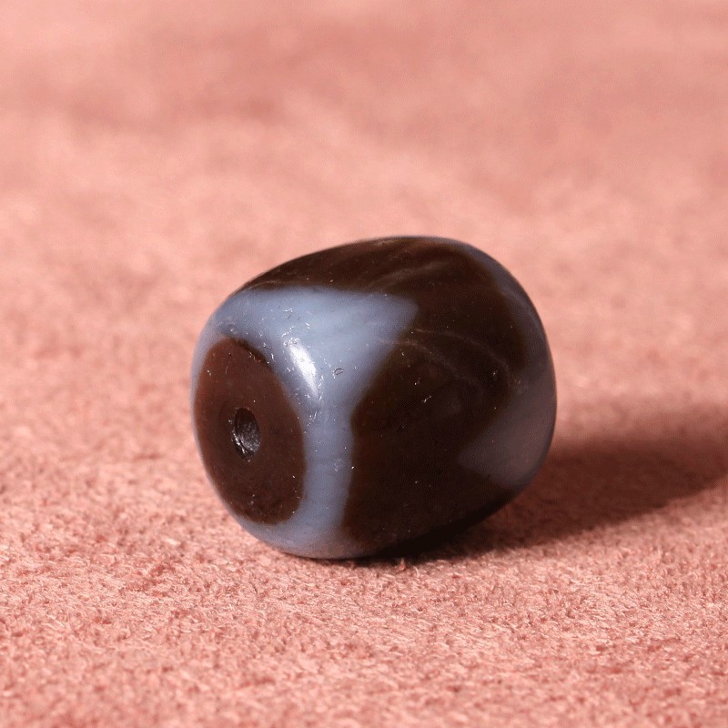 顶盈西藏真品至纯虎牙天珠高油蓝沁风化配饰手串隔珠吊坠玛瑙达洛桶珠