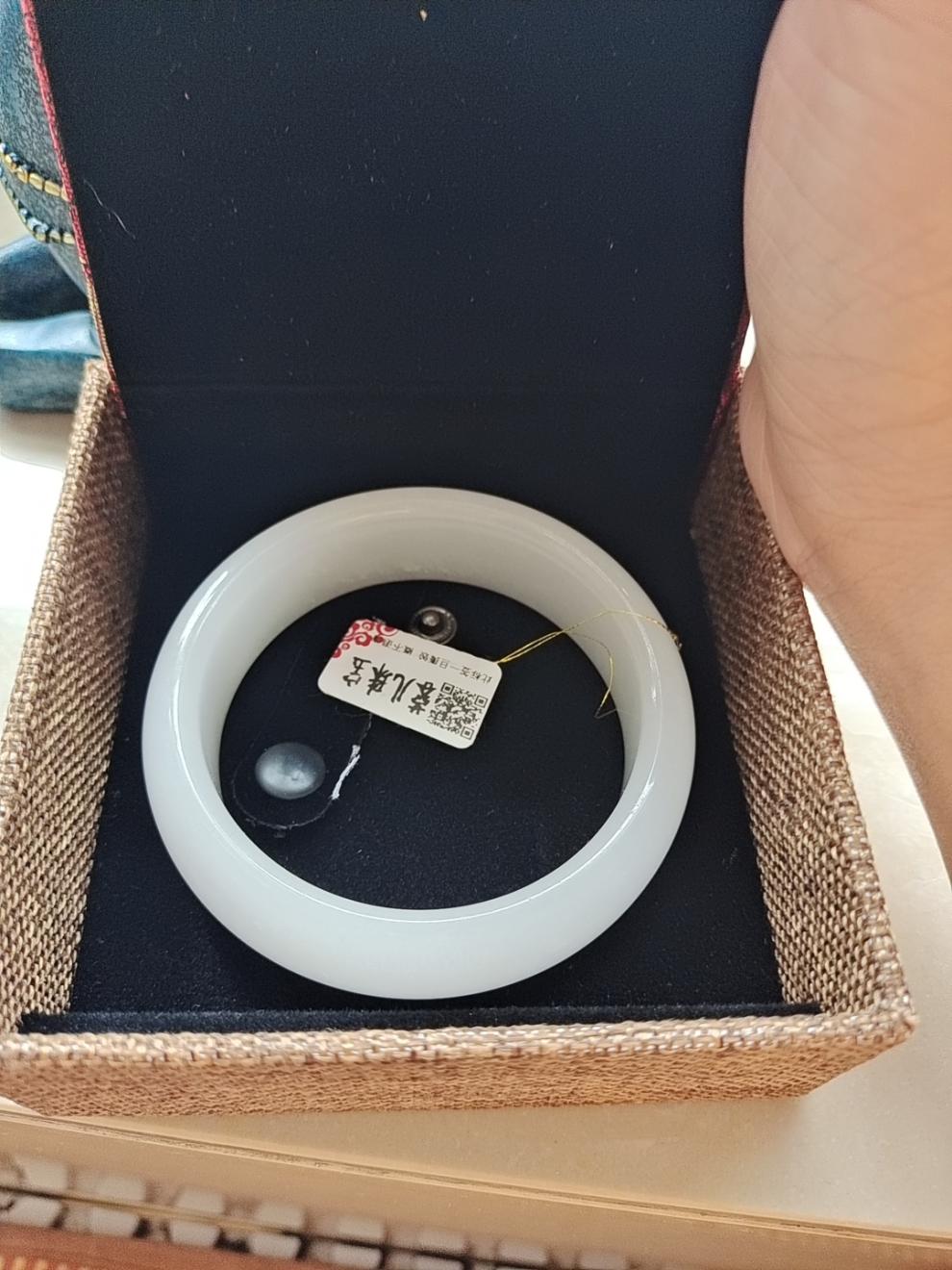 老凤祥款式和田玉手镯新疆天然昆仑羊脂级白玉少女士款旺夫玉镯子女