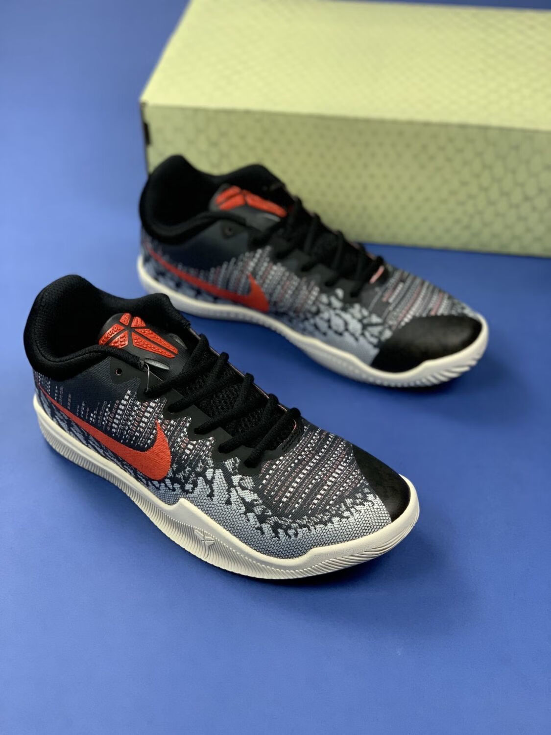 【旗舰官方店】科比曼巴精神4代kobe mamba rage黑红 zoom气垫 耐磨