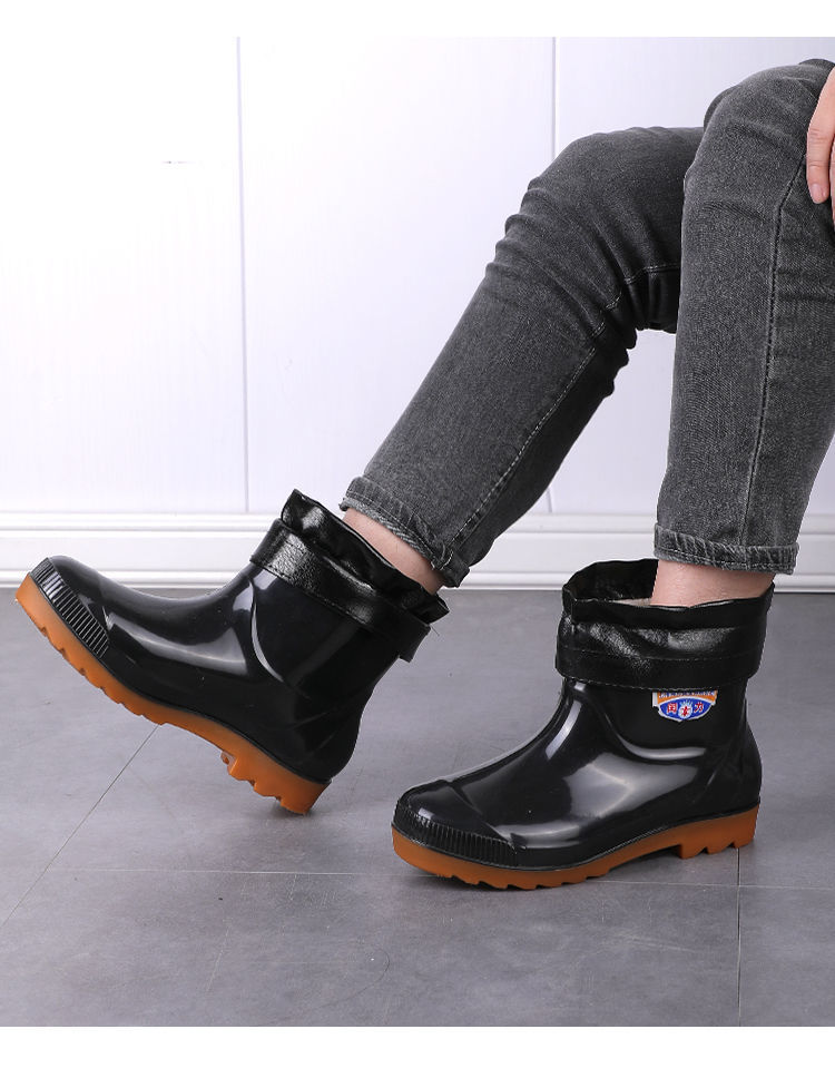 核适雨鞋雨靴水鞋男高筒耐磨加绒毡袜防滑牛筋底特大码成人中筒短筒靴