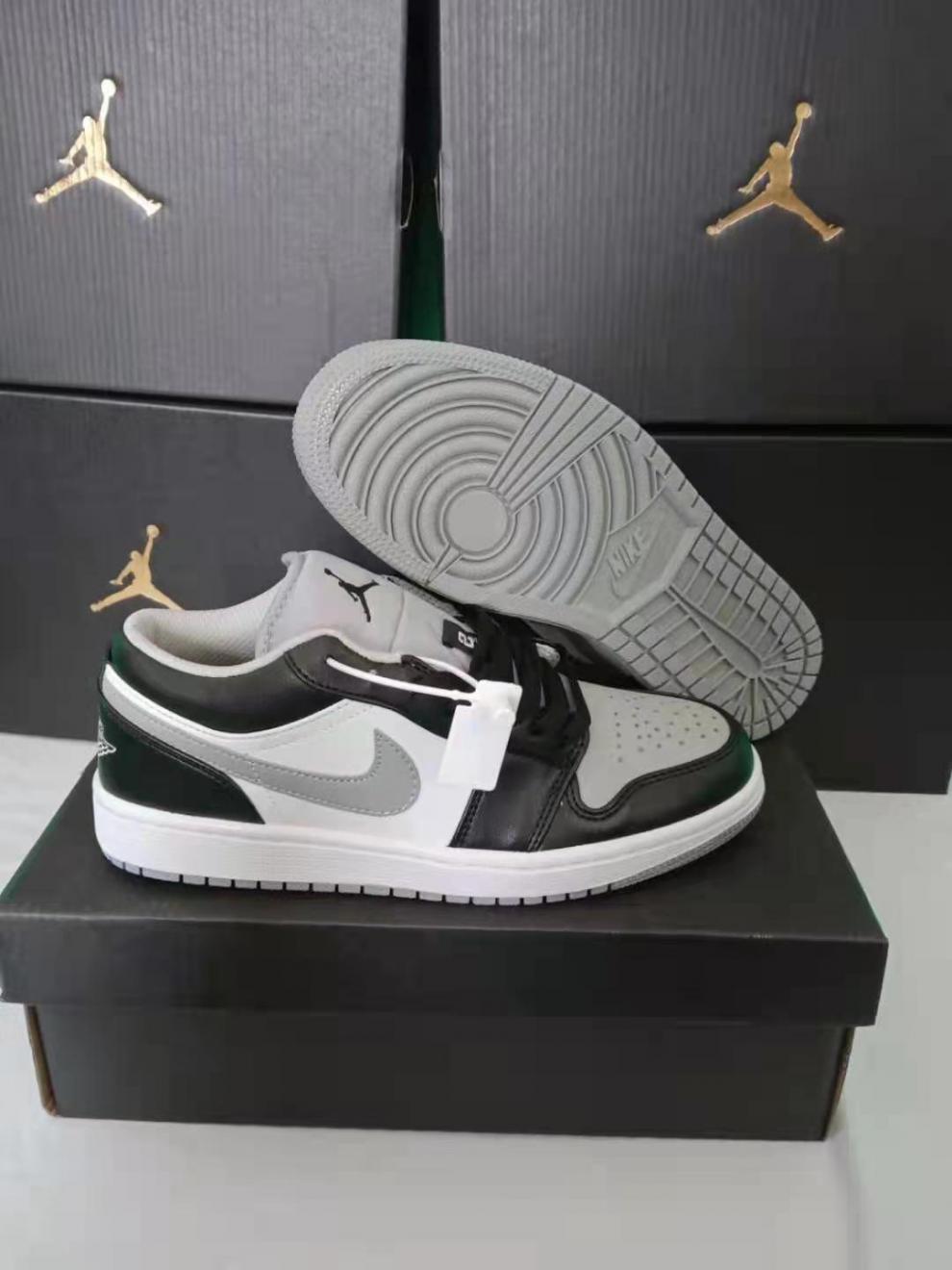 纯原low低帮篮球鞋烟灰小黎黑白熊猫影子灰男女休闲运动鞋 低帮aj黑