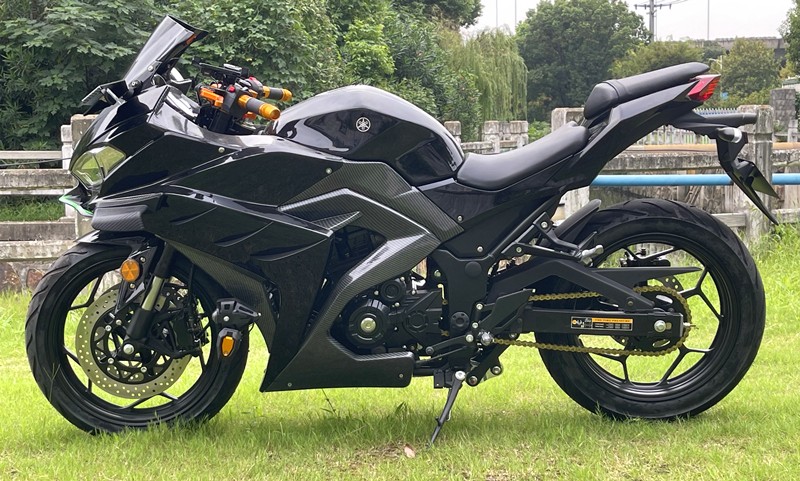 豪剑机车国四r3战神幻影摩托车跑车皮卡丘黑武士400双缸机车地平线