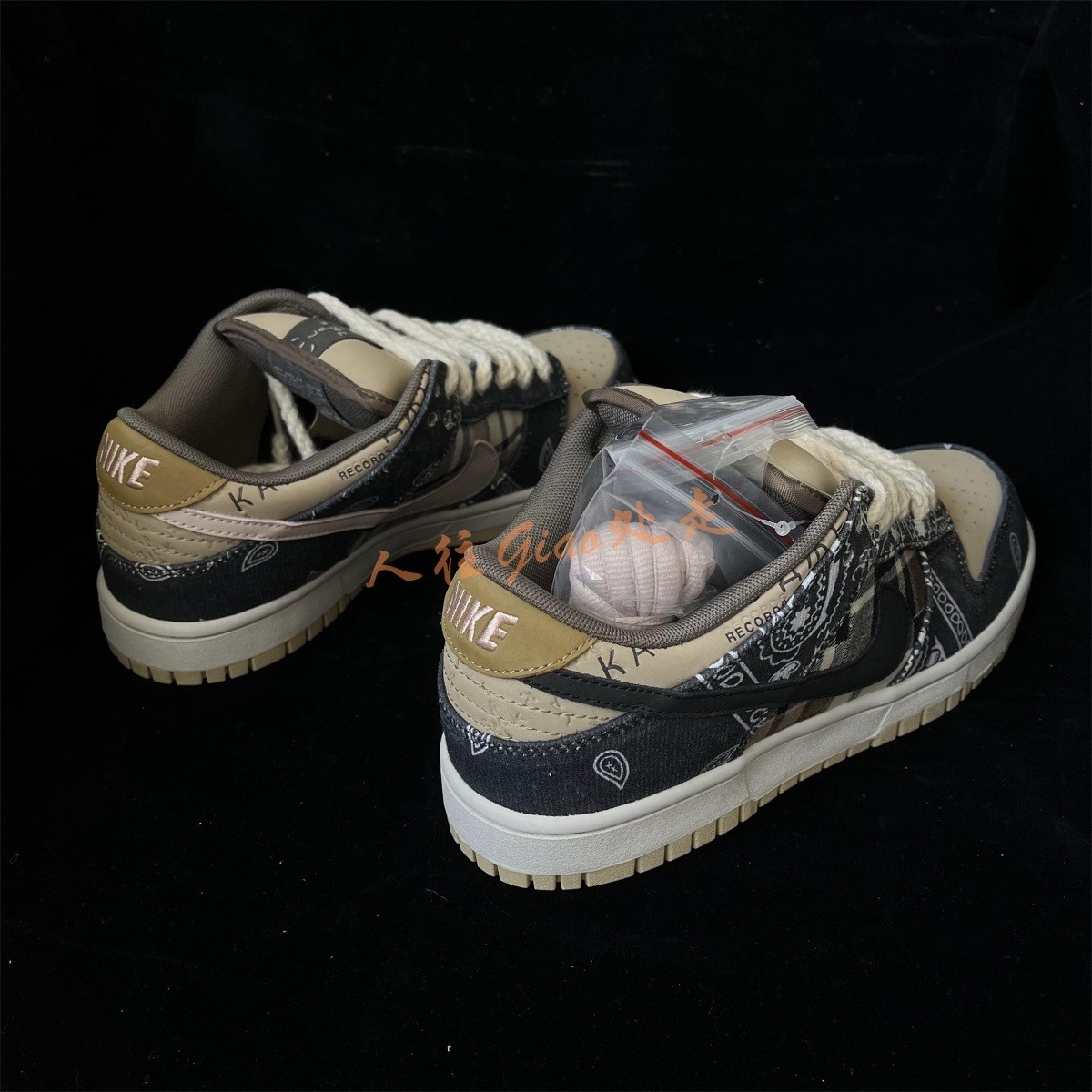 aj男女鞋dunksb腰果花板鞋可撕反荧光男女同款鞋盒中底钢印腰果花 38.